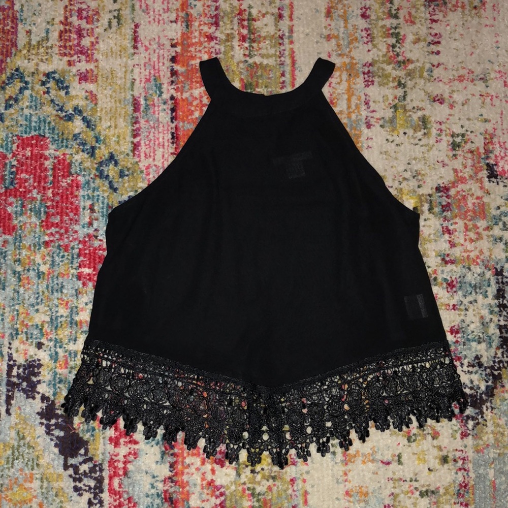 Lace trim crop top